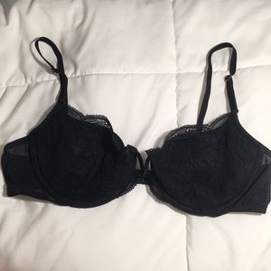 NWOT Very Sexy Victoria’s Secret Lace Bra